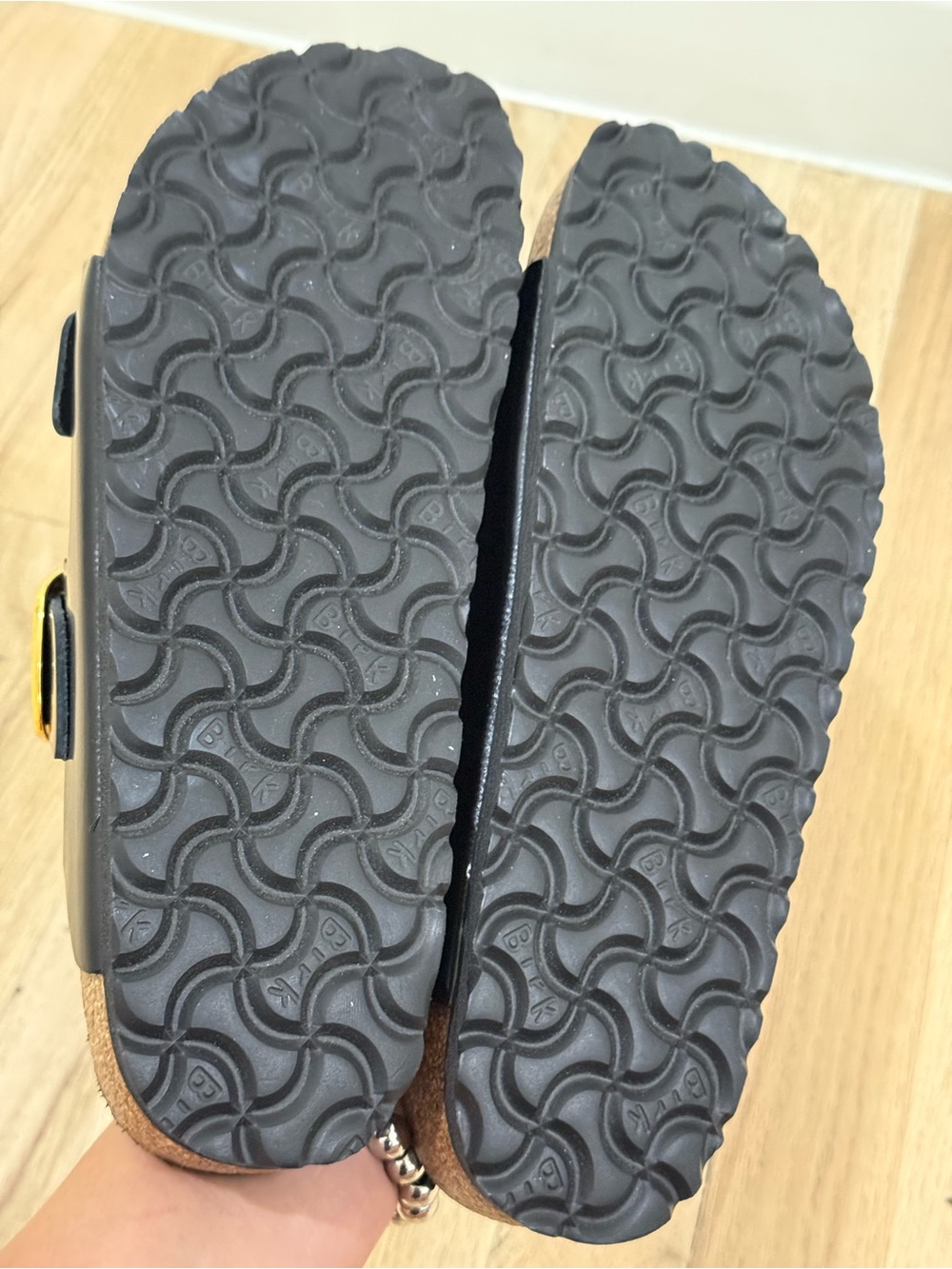 Birkenstock Arizona Big Buckle High Shine Sandals - Picture 6 of 7